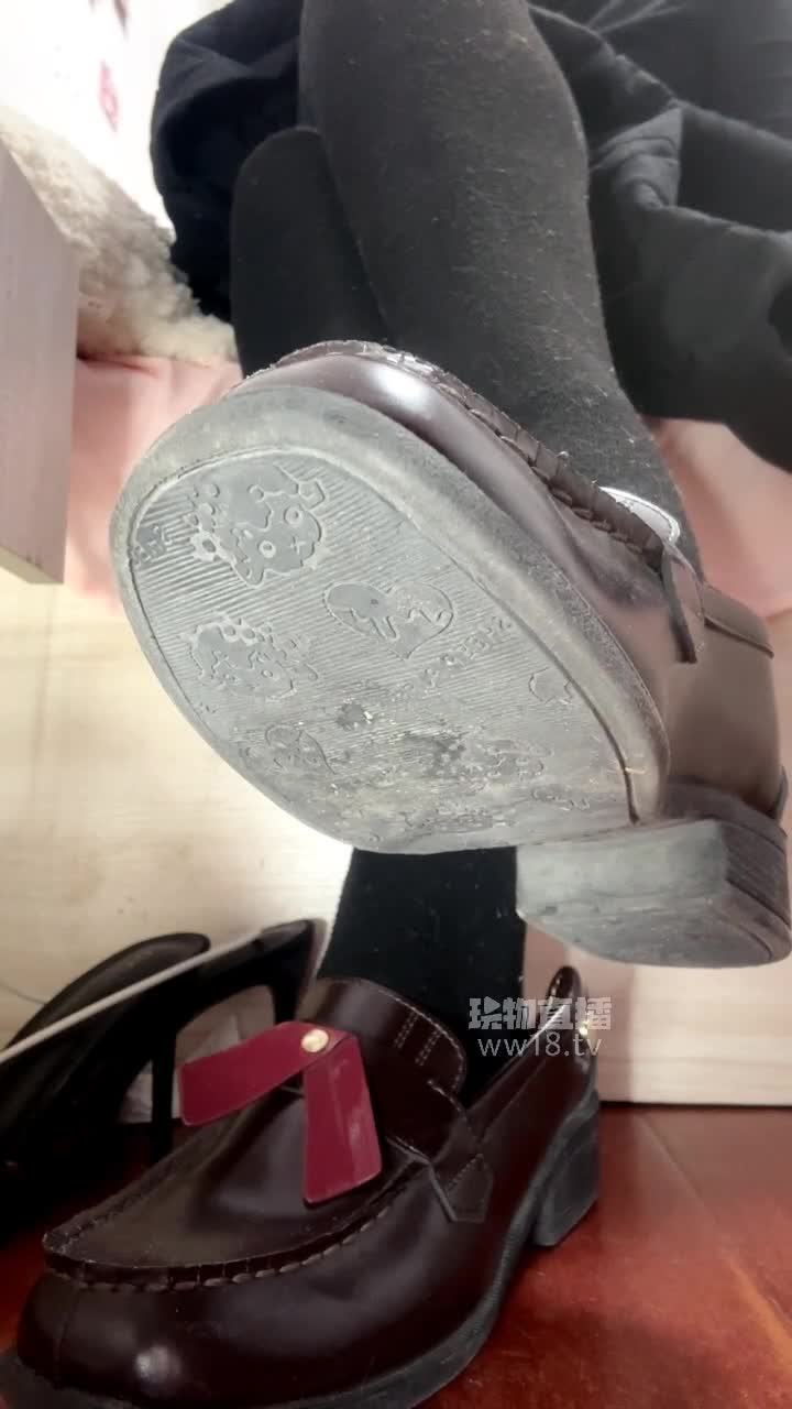 【咬猫】女厕吃屎户外露出-绳艺在线资源网