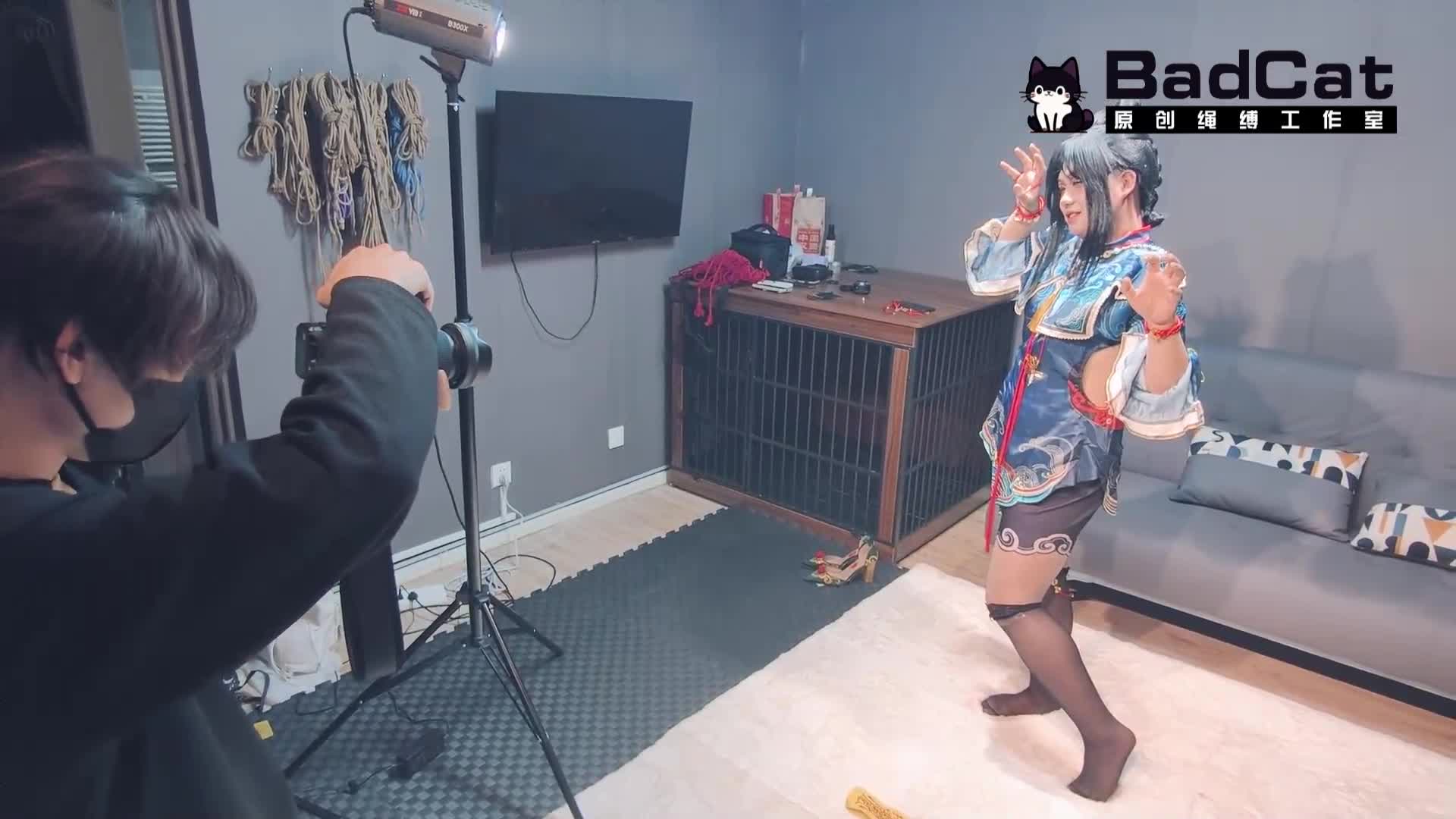 【Badcat】剧情男摄影师X男伪娘体验 伪娘被男摄影师迷晕调教-绳艺在线资源网