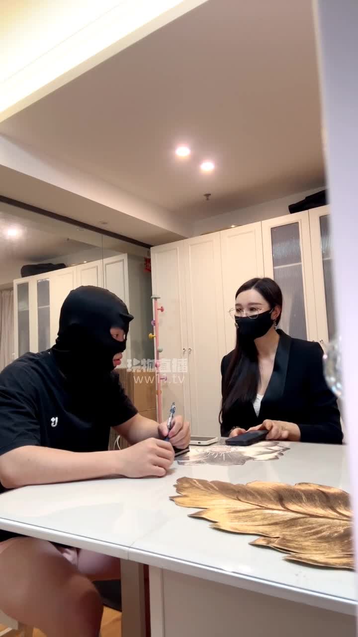 【微希】老师职业装白袜窒息踩-绳艺在线资源网