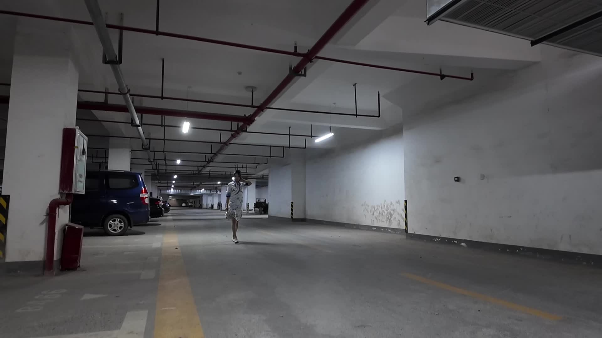 【李大侠】空姐惊魂 制服空姐十一地下车库遭劫 惊心追逐+惨遭贩卖-绳艺在线资源网