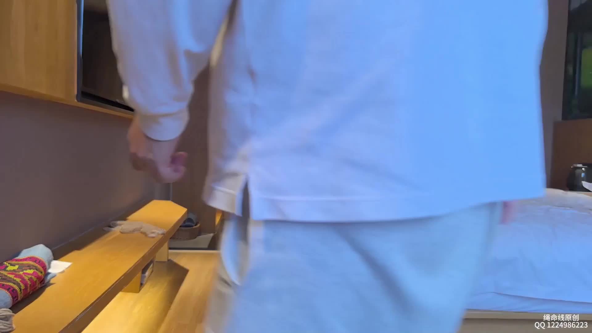 【绳命线】蓝羽回归 ，就简单绑了个日式驷马戴上拇指铐，这身材颜值还是很ok的，就是现-绳艺在线资源网