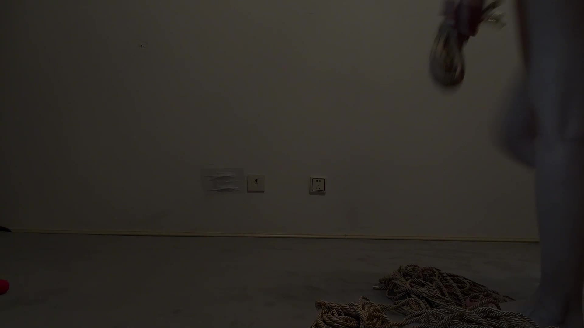 柳洋自缚、密集捆绑、股绳、口球、挣扎、流口水、挣脱、解缚-绳艺在线资源网