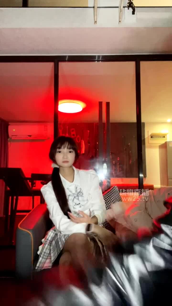 【泪痣S】可爱白袜小主踩纹身哥-绳艺在线资源网