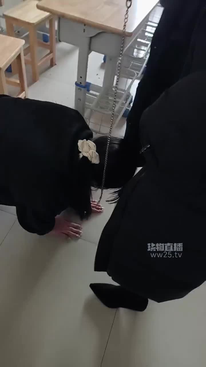 【爱可】双s教学楼里调母狗-绳艺在线资源网