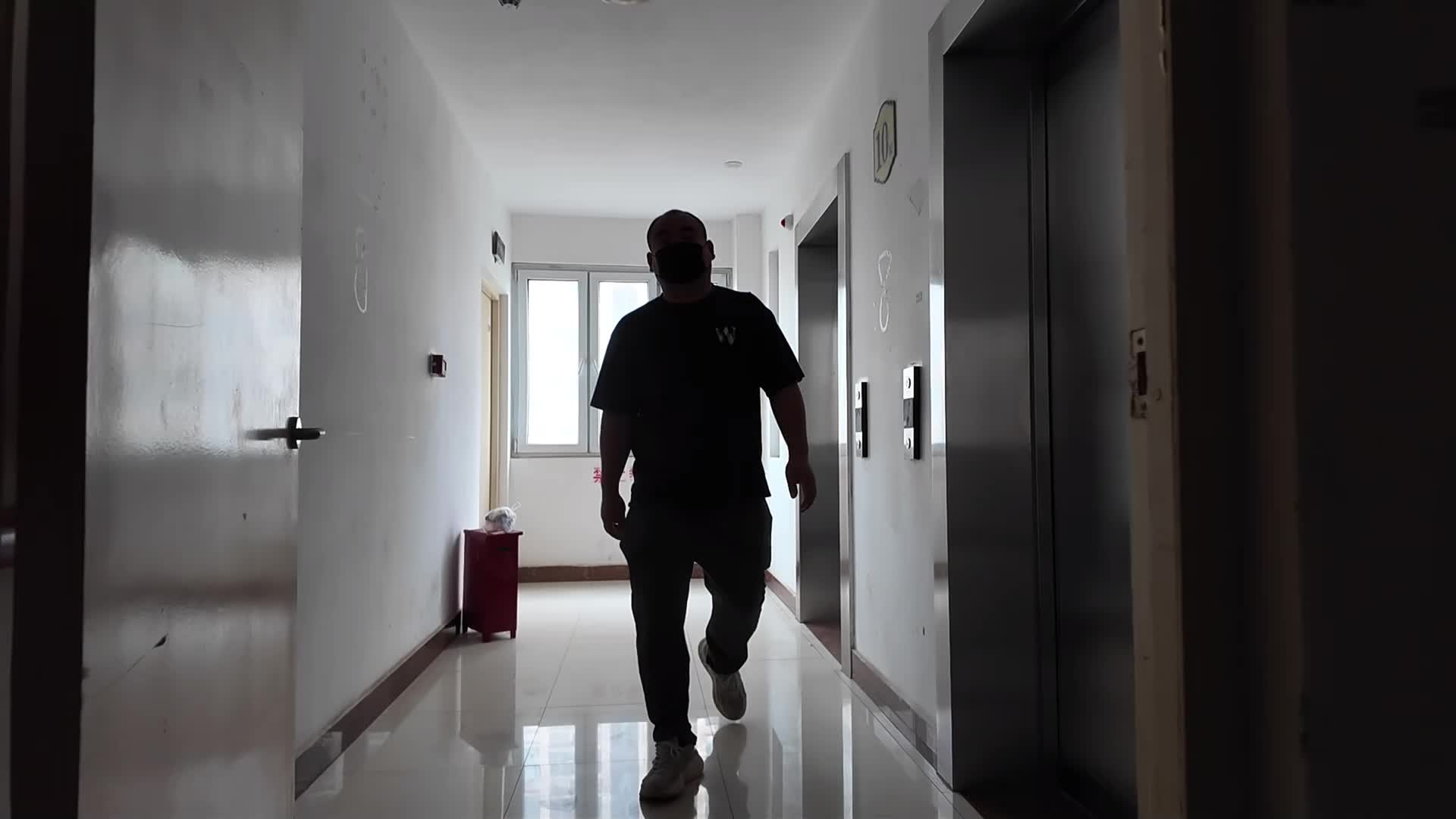 妃英理毛利兰遇袭之灾祸来临-绳艺在线资源网