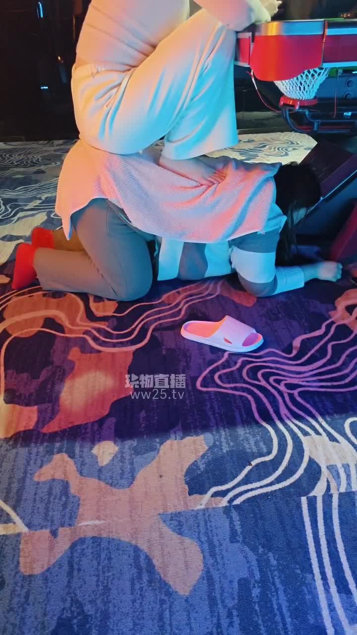 【是樱樱呀】台球厅处刑母狗【三】-绳艺在线资源网