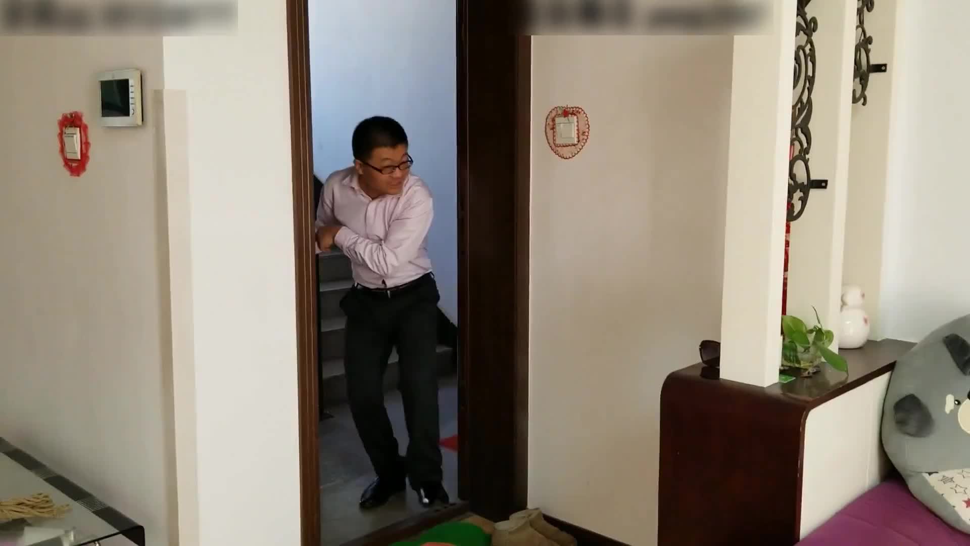 歹徒入室闻到非常臭的丝袜立马捆绑起来-绳艺在线资源网