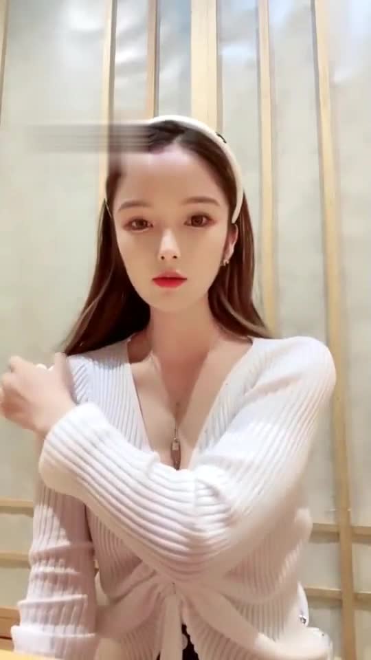 超美女M伺候吃日本料理-绳艺在线资源网