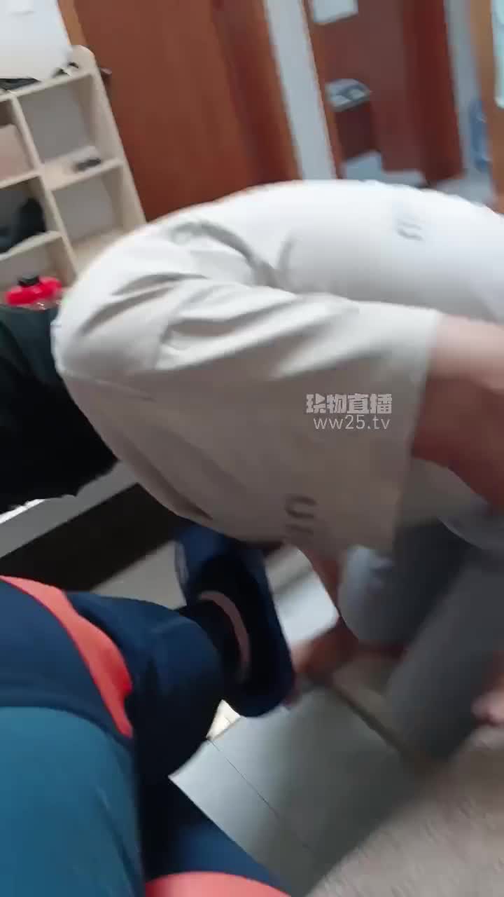 【路西法夫妻主】下跪舔吃臭脚丫-绳艺在线资源网