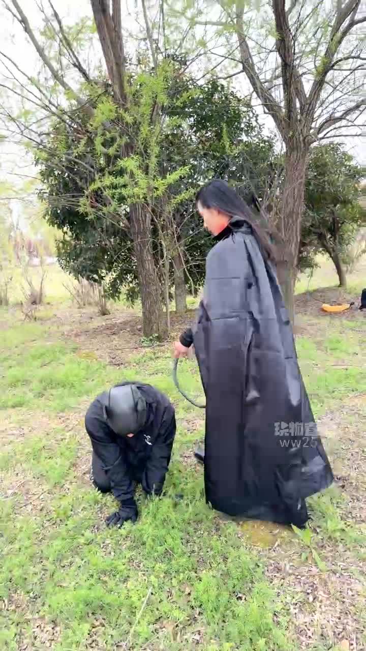 【爱丽丝】户外两脚马骑脖子圣水-绳艺在线资源网