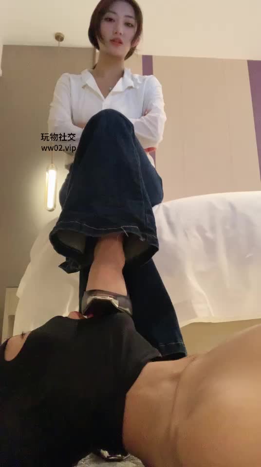 【米琦妙妙屋】高跟插爆狗嘴清理鞋底食物-绳艺在线资源网
