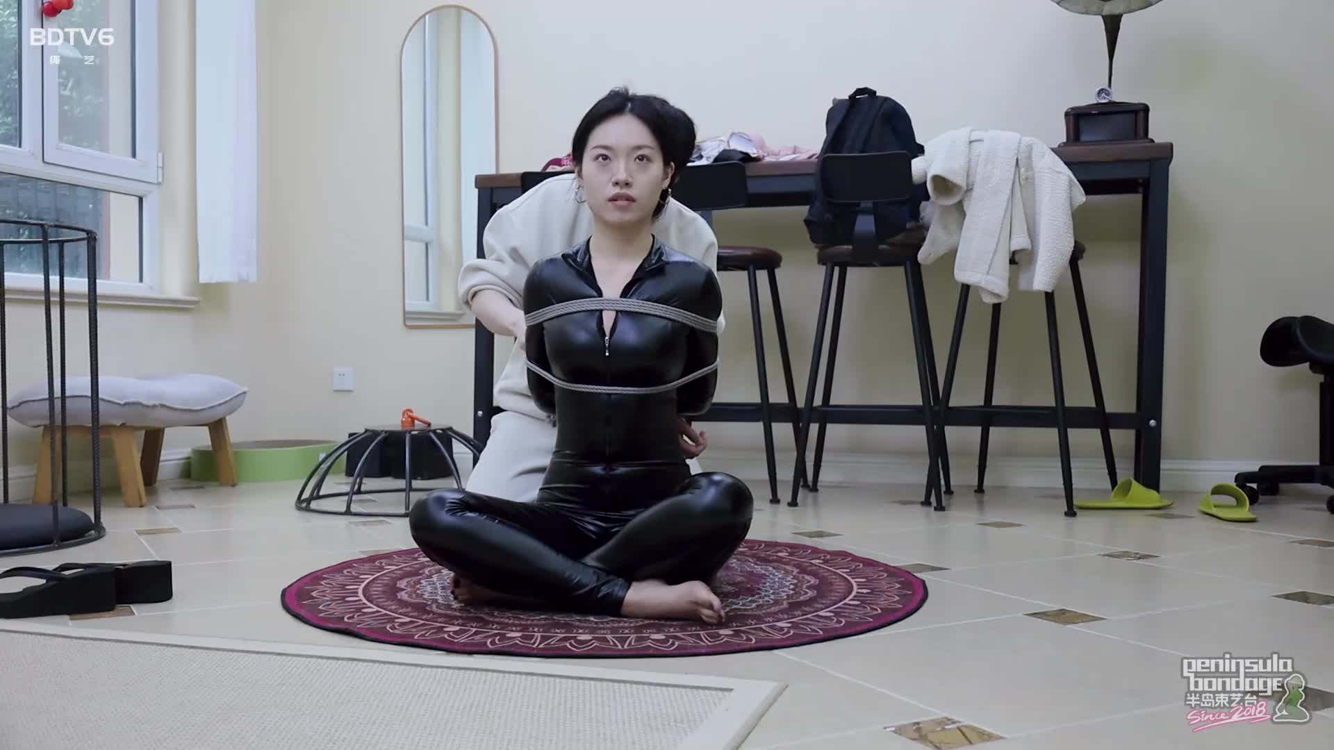 【半岛束艺】当传统日式遇上大皮衣~海语-绳艺在线资源网