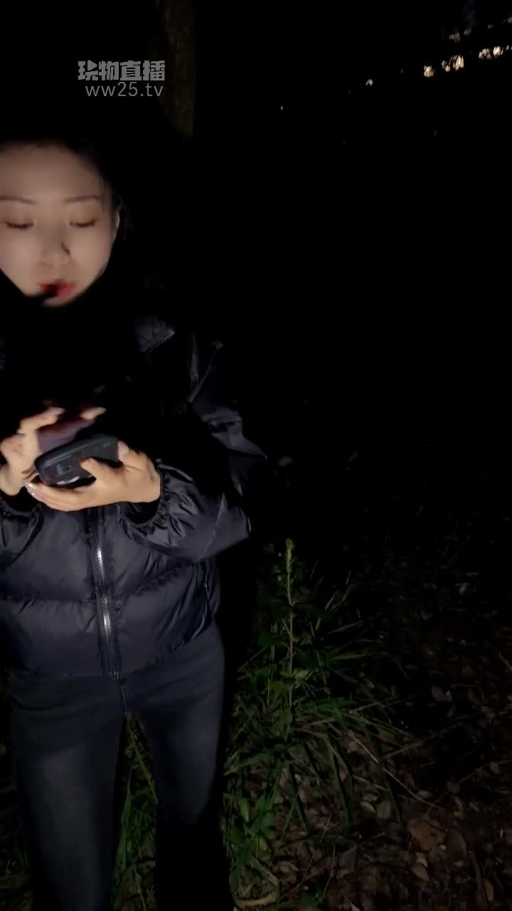 【芝芝女王】户外活埋小贱货【双视角版】-绳艺在线资源网