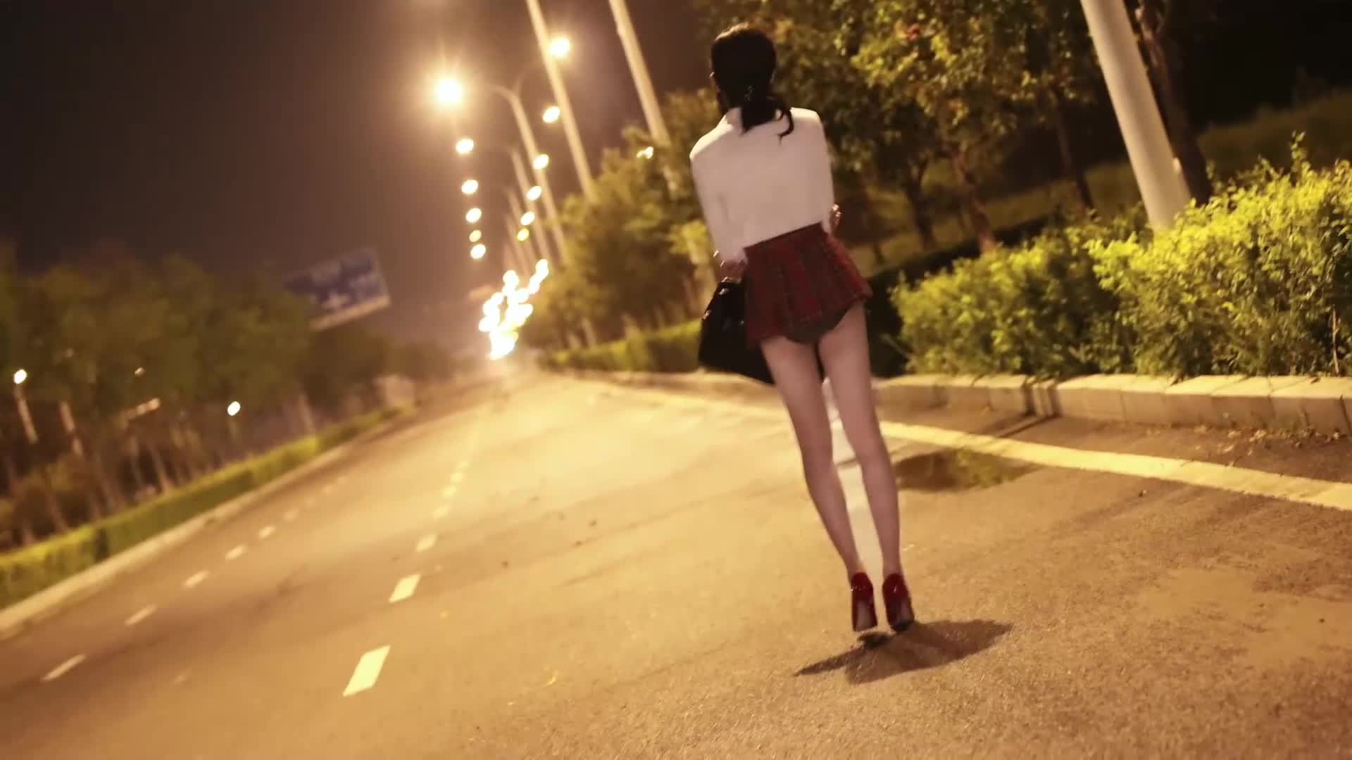 青酱学生大小姐的校外绑架案，麦银女生青大小姐为了寻求刺激，半夜在街边揽客，但…-绳艺在线资源网