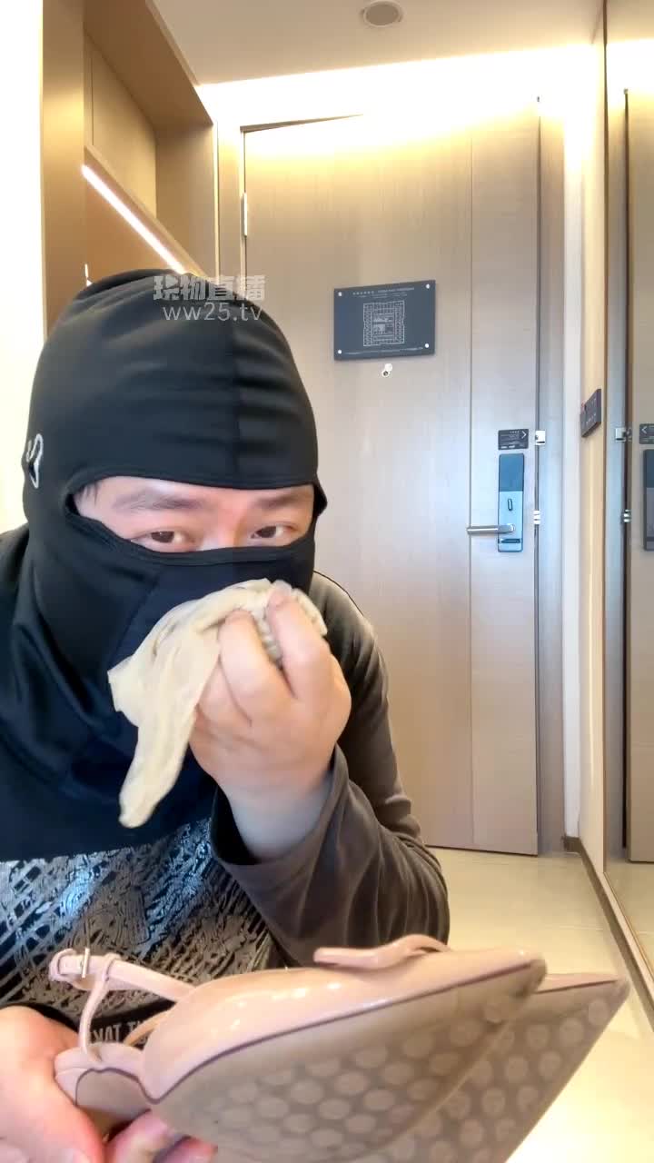 【泡芙】哥哥偷妹妹袜子被发现-绳艺在线资源网