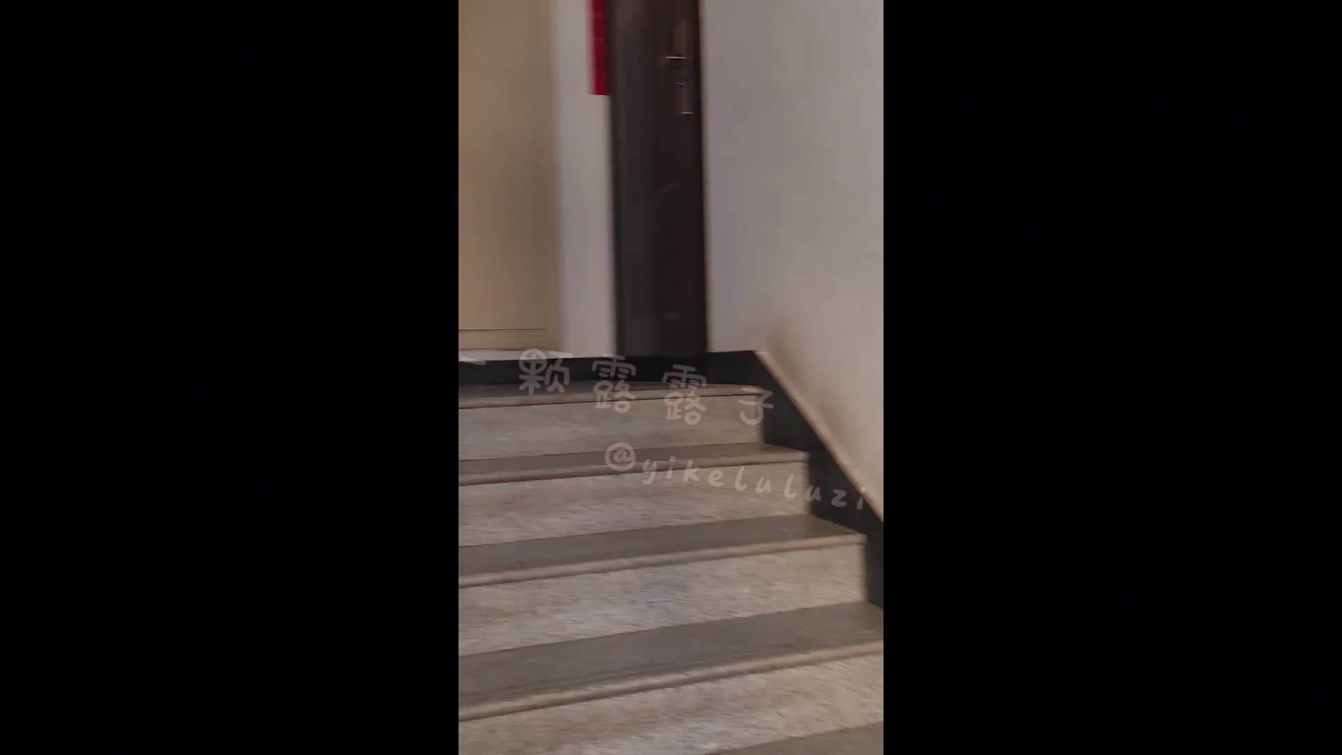 【一颗露露子】跟踪黑丝JK入室迷晕捆绑，直臂折腿驷马tk 后手观音驷马半吊玩弄 郊狼电击惨叫（上）-绳艺在线资源网