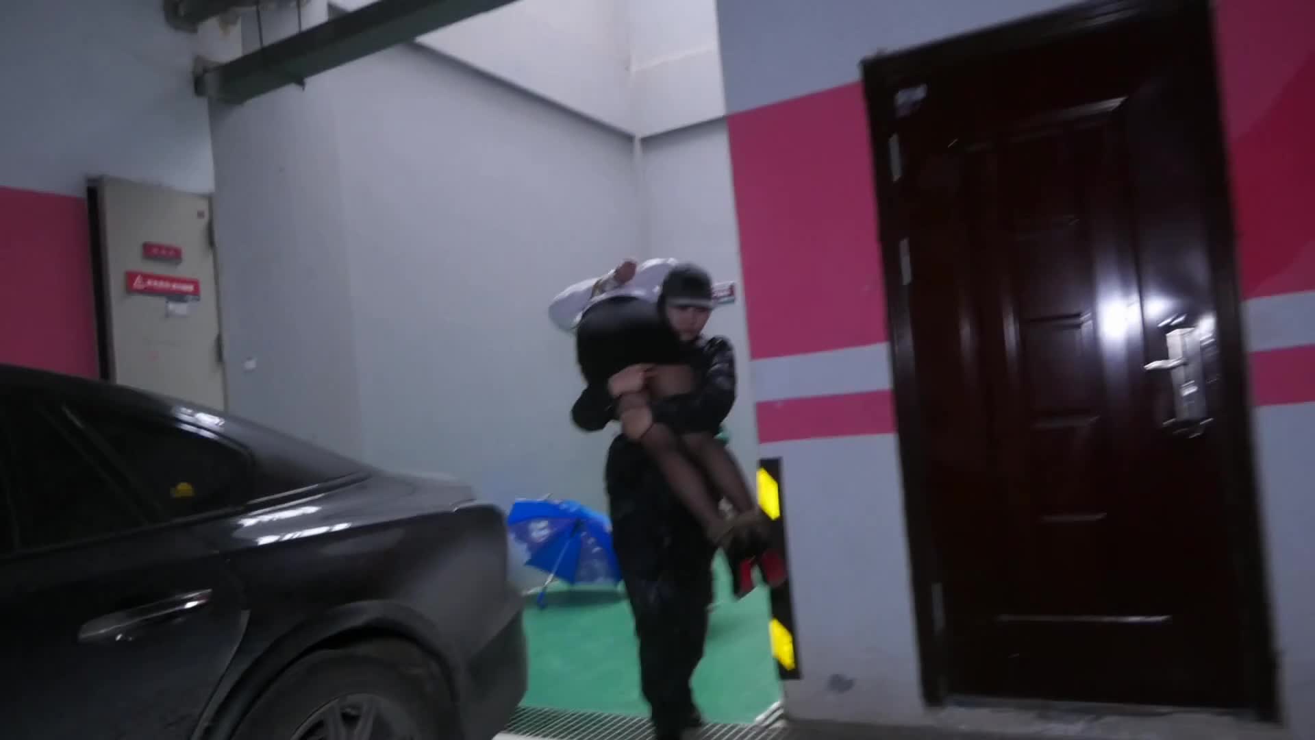 【胜景影视】定拍下班女车库被绑架（上集）-绳艺在线资源网