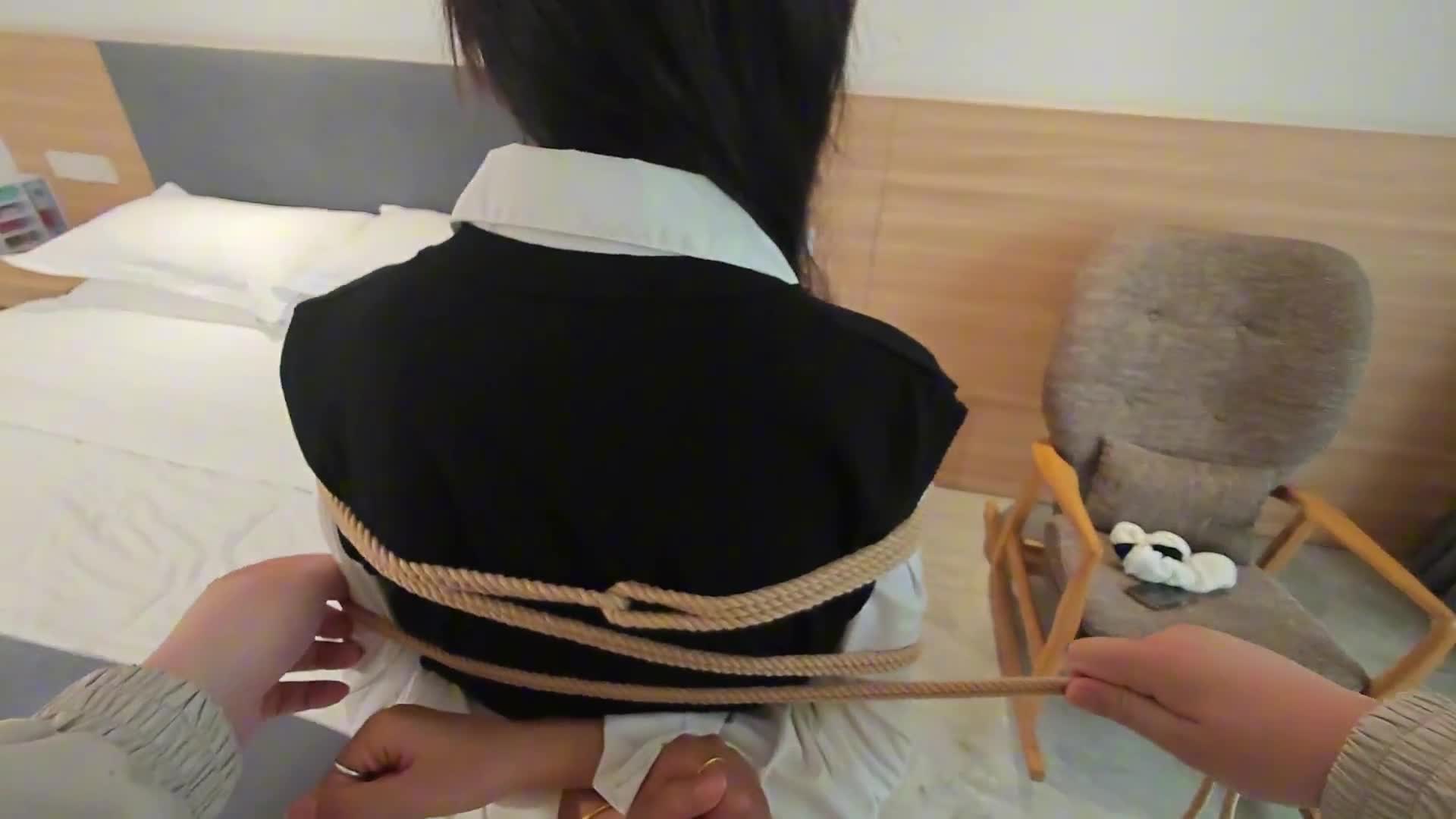 【中二病】约绳日记，新妹子惜雯，体验绳缚驷马，TK挠脚。全程第一视角-绳艺在线资源网