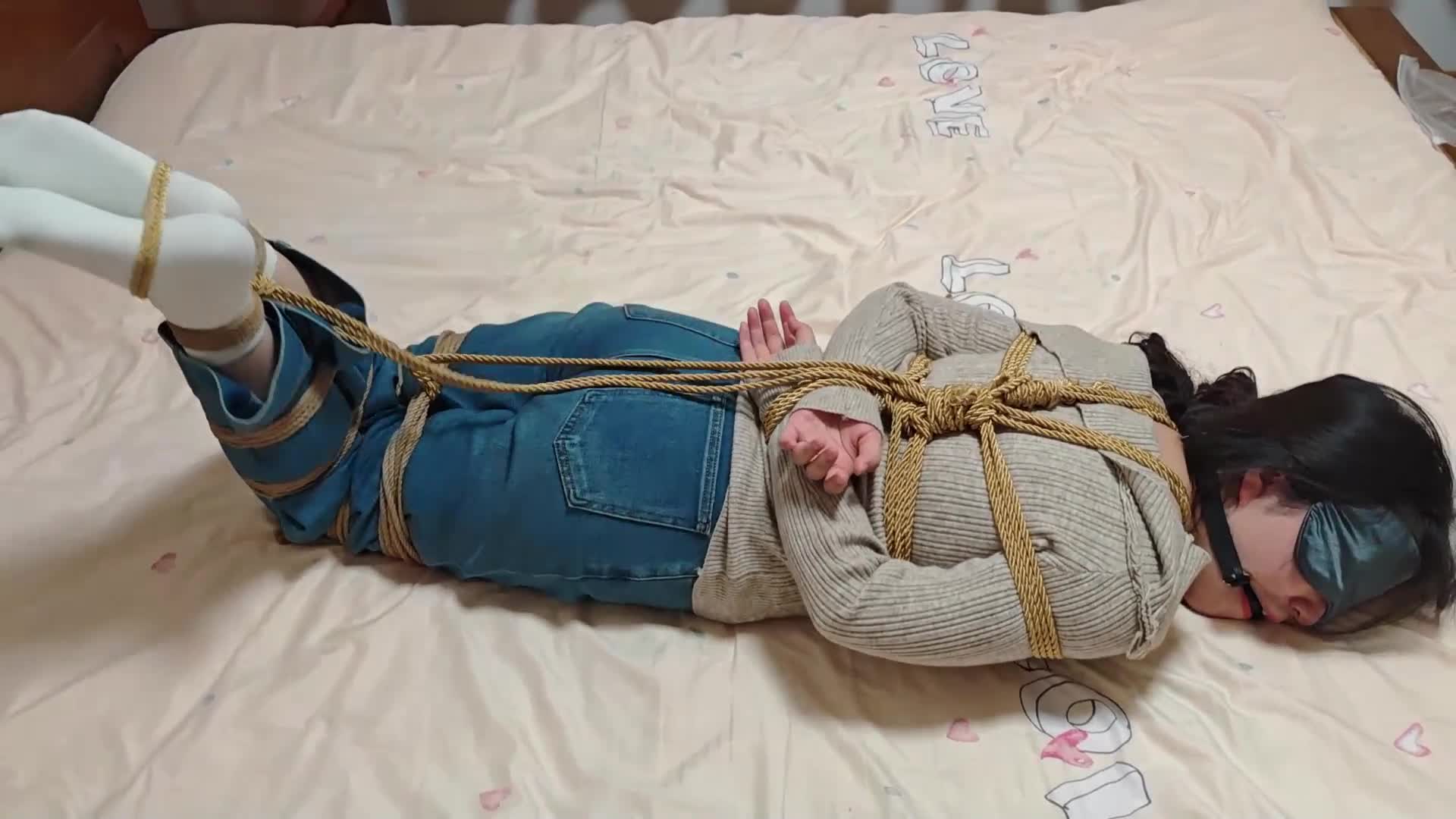 【美麗的奮鬥】Beautiful Struggles 牛仔苏苏-绳艺在线资源网