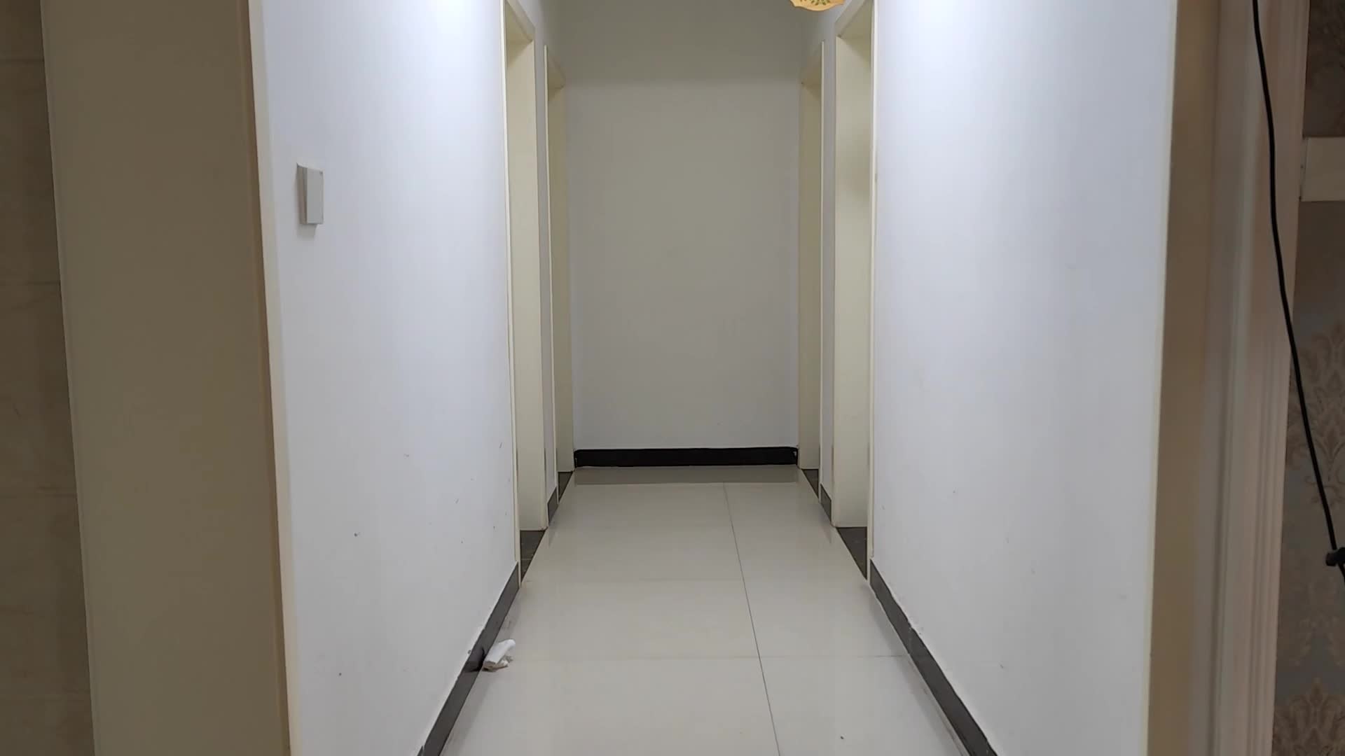 被固定的职业装丽人-绳艺在线资源网