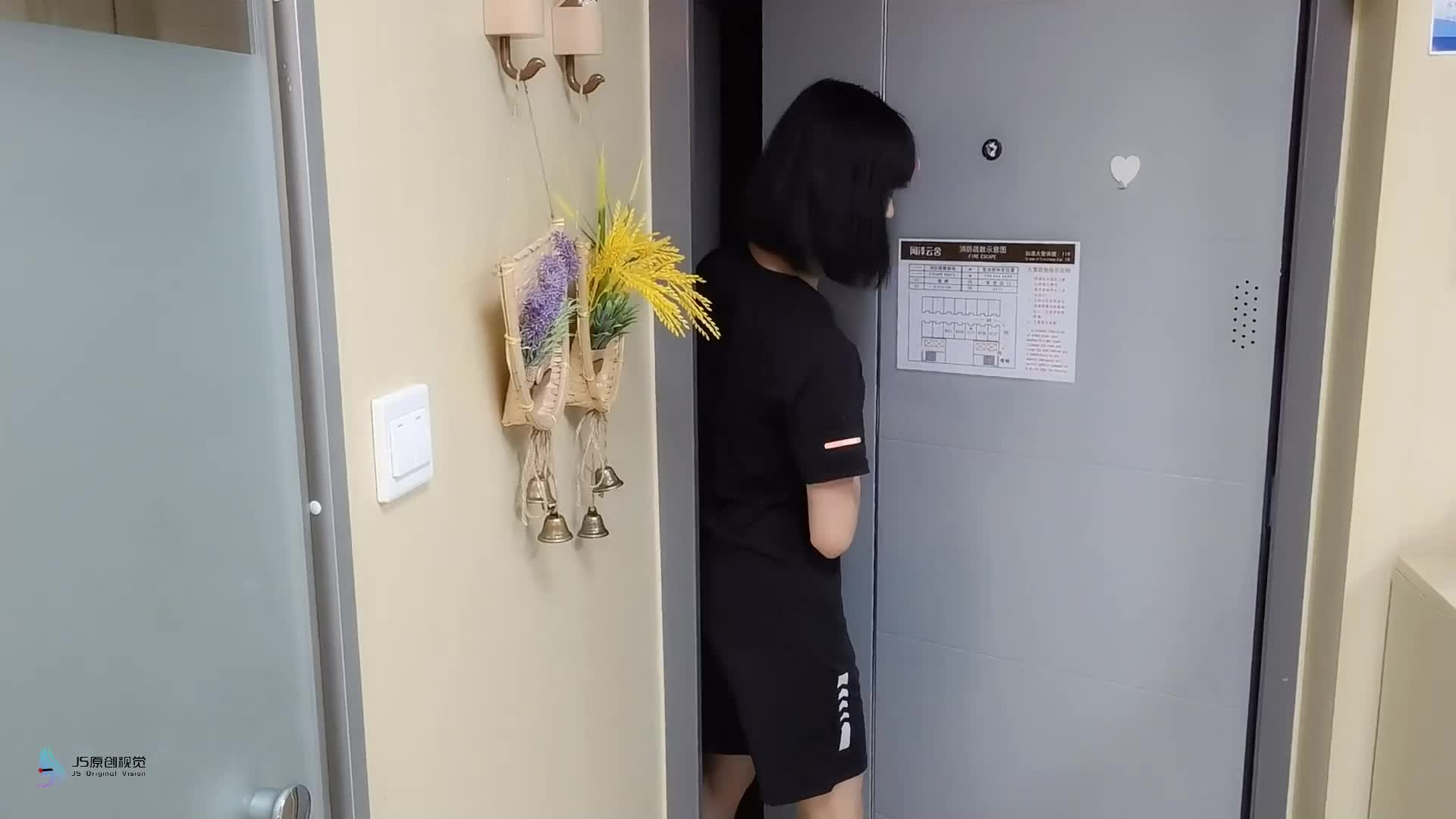 【JS原创】青柠入室劫案6女孩回家被入室抢劫，惨遭捆绑-绳艺在线资源网